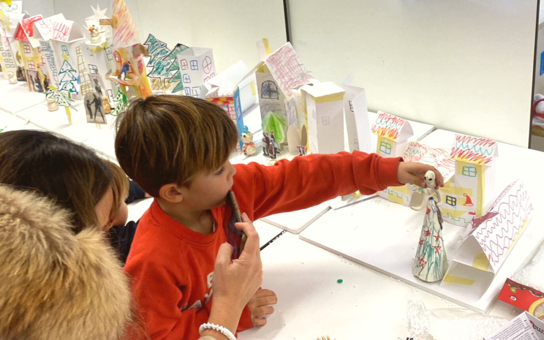 Taller de postals de Nadal per a les famílies d’escola