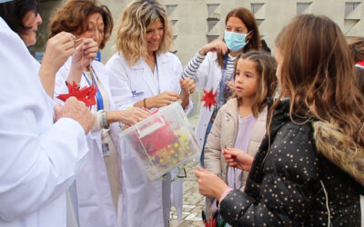 Omplim l’Hospital de la Vall d’Hebron de somriures i desitjos