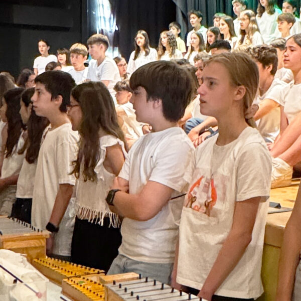 La doble vessant de creació artística i musical i de participació de la Festa a la Secundària