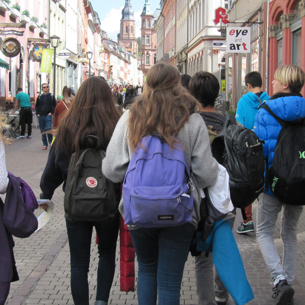 Estades i intercanvis lingüístics a la Secundària: obrint finestres al món