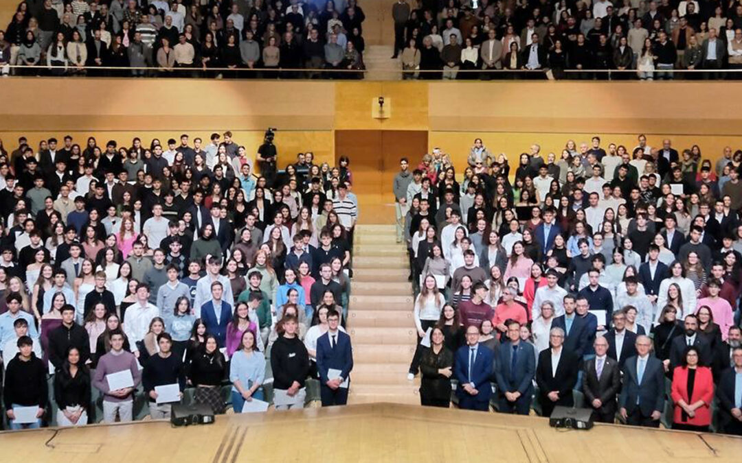 Acompanyem els 11 alumnes de Batxillerat amb Distinció PAU 2025